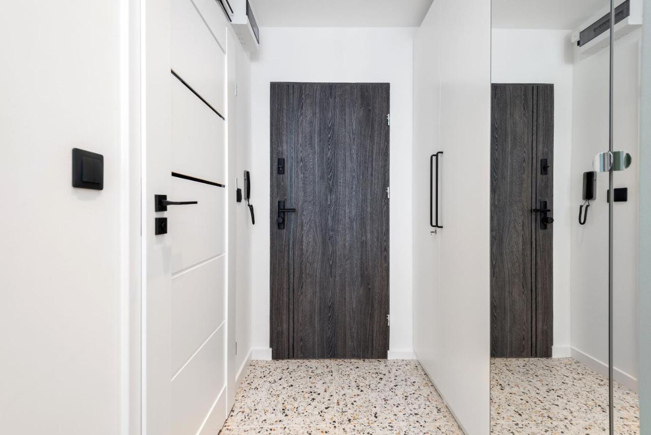 Kairos Apartments - Szafir - Darmowy Parking, Scisle Centrum グリヴィツェ エクステリア 写真